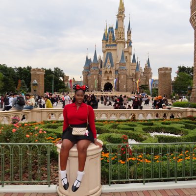 khawavo's tweet photo. 🐞🏰 https://t.co/L2E6YODUbs