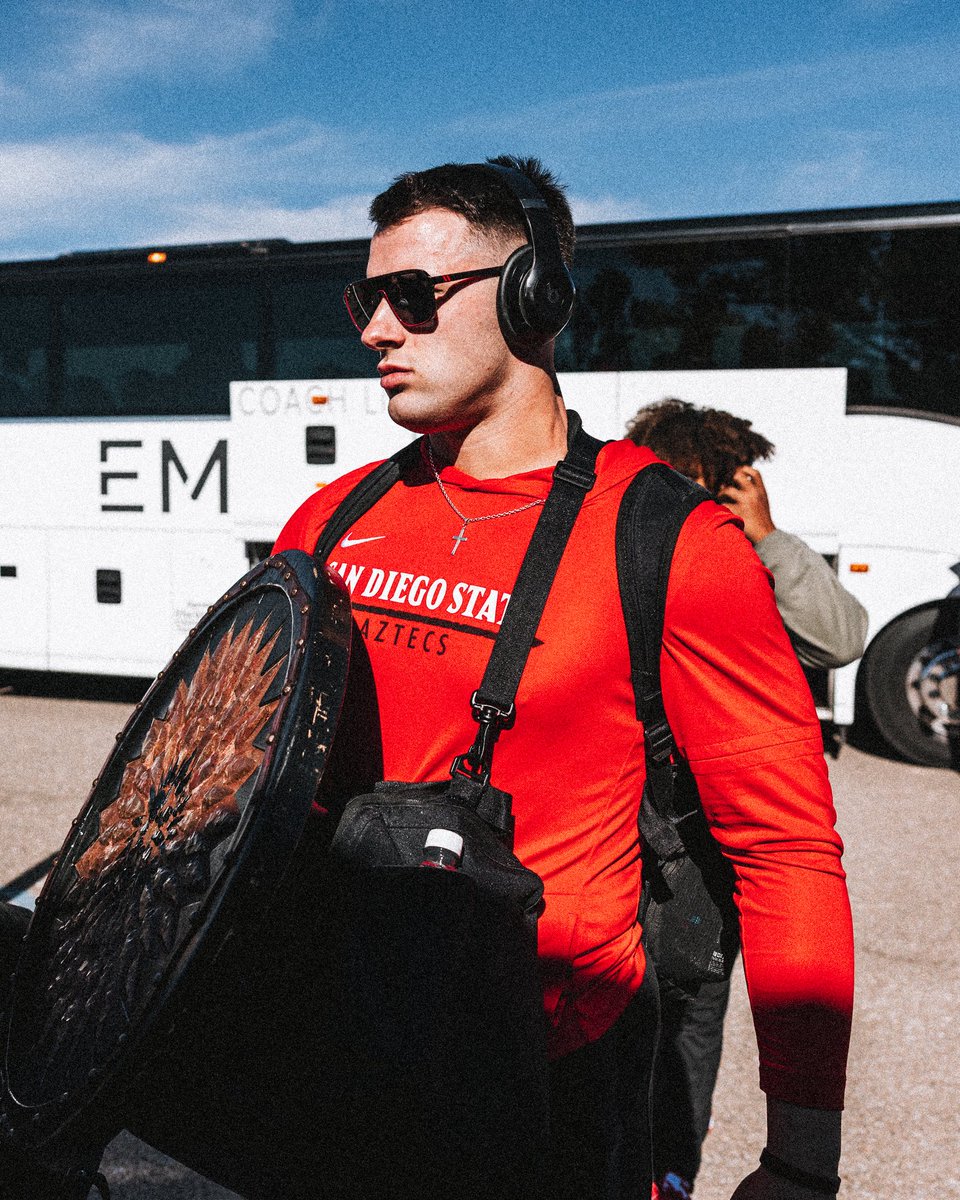 AztecFB's tweet image. Aztecs have arrived.

#AztecFAST 🍢 x #BeTheA1pha 🐺 x #TheClimb📈