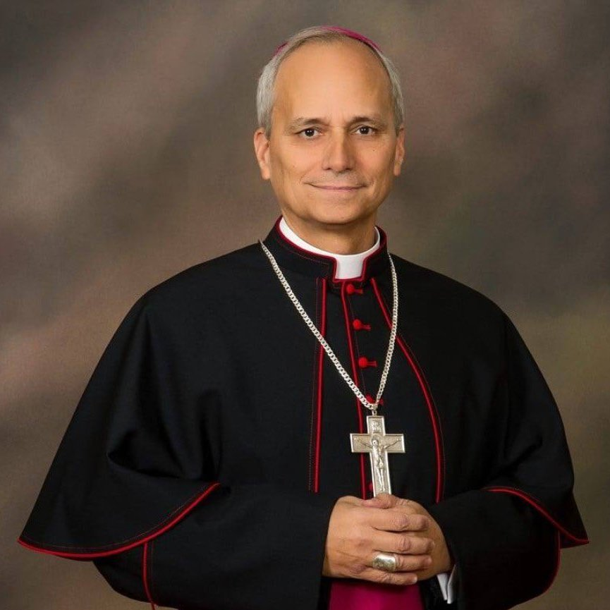 Prof. Dr. Erhan Afyoncu: 

Papa II. Urbanus, 27 Kasım 1095'de Clermont Konsili sırasında din adamlarından ve halktan oluşan büyük bir kalabalığa hitap etti. 

Ortaçağ'ın en etkili konuşmalarından birini yaparak, Avrupa'daki bütün Hristiyanları, Kutsal Toprakları geri almak için