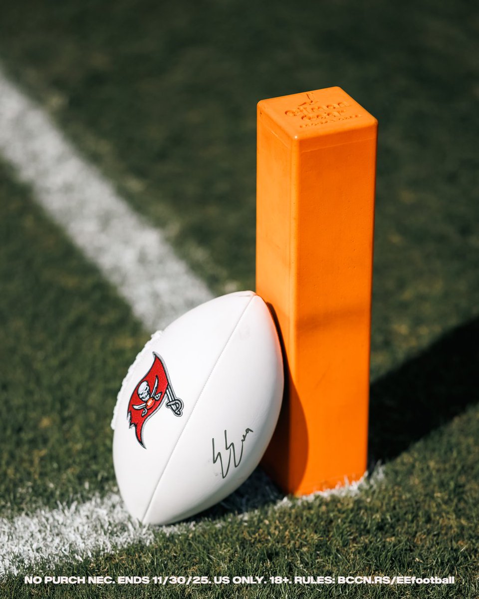 Someone deserves a signed <a href="/EgbukaEmeka/">Emeka Egbuka</a> football 🙏

🚨 Repost, like and follow for a chance to win AND to cast a #ProBowlVote 🚨