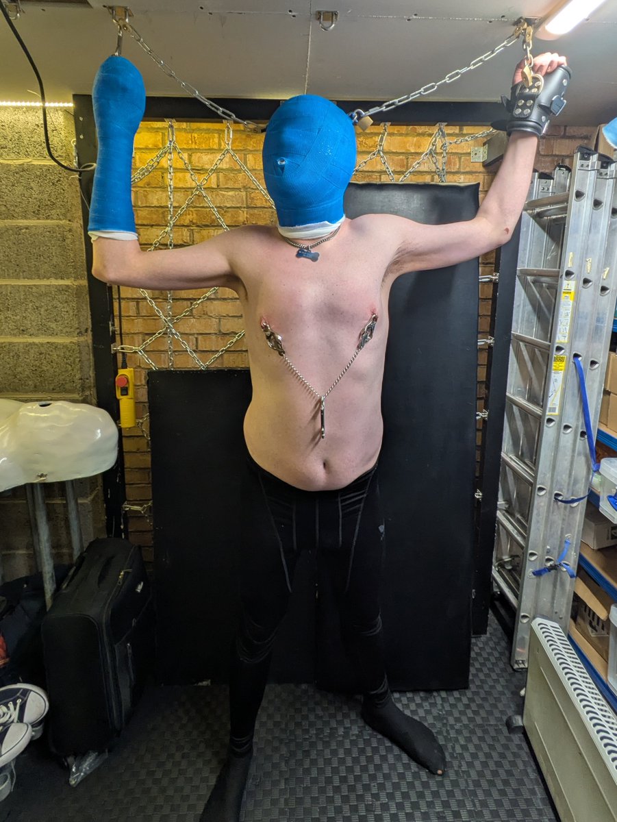 As you liked <a href="/DuctTapeLover99/">George ⛓️</a>'s cast so much, here's another. To stop his posing for the camera, <a href="/SelfBondageGuy/">Pup Nitro 🔜 ???</a> &amp; I locked his head &amp; wrist to the ceiling. However hard he pulled or twisted, he was going nowhere leaving him vulnerable for some nipple fun!