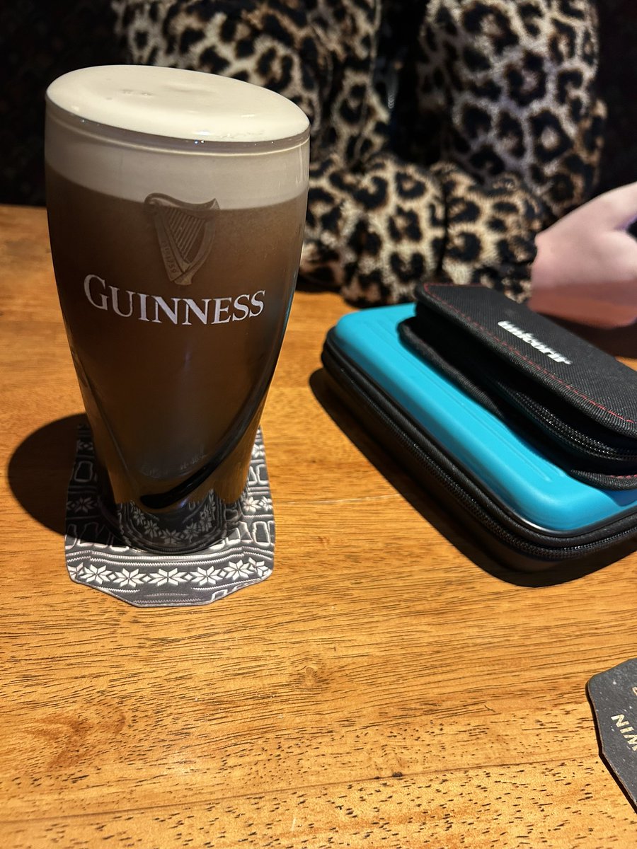 davidcollinscv4's tweet image. Happy weekend to everybody apart from Luke Spudd.

In case there’s any doubt, this is a live picture, it’s not a picture from months ago. Authenticity only here please, 

Mind the gap, mind the gap, Leicester Cityyyy #PUSB