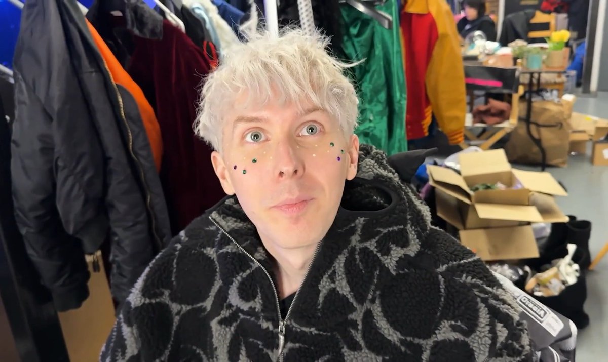 sara⊹₊⋆ tweet media