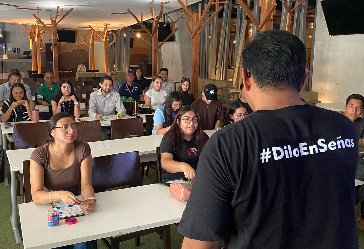 observatorioedu's tweet image. “Dilo en señas” es una organización dedicada a fomentar la inclusión de las personas con discapacidad auditiva. Conoce a sus fundadores, su historia y los servicios que ofrecen actualmente. Lee más aquí:  ow.ly/XgGw50Xz8XU