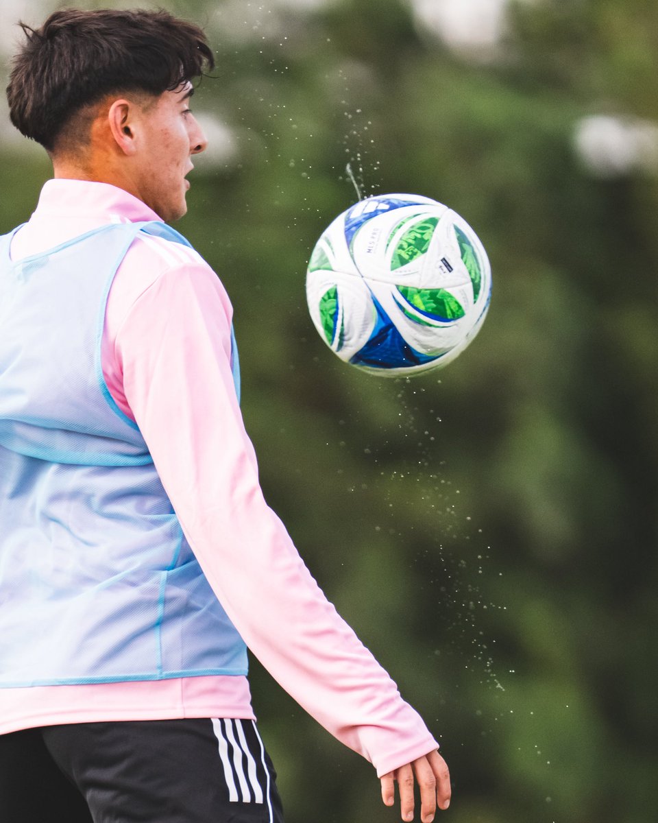 InterMiamiCF's tweet image. 1️⃣ day to go. #MIAvNYC