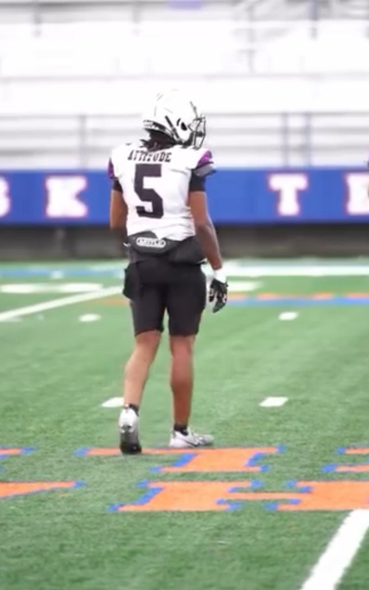 #AGTG After a great conversation with <a href="/coachbailey_abc/">Ashdone Bailey</a> , I am blessed to receive my second official offer from <a href="/abc_football/">Arkansas Baptist College Football</a> !

<a href="/LeroyHood/">Coach Hood</a> <a href="/jaidenhenry_/">Coach Henry 💎</a> 
<a href="/KDdagreat58/">Kailon Davis</a> <a href="/CoachDjohn/">Dennis Johnson</a>