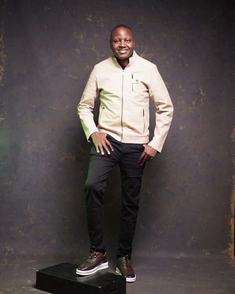 kameme101's tweet photo. 2 Petero 1:2 Wega na thaayu iromuingihira na undu wa kumenya Ngai o hamwe na Mwathani witu Jesu. Ni #KigoocoNightLive na Paul the Producer SMS 20014 https://t.co/AVqVnlp6Ua