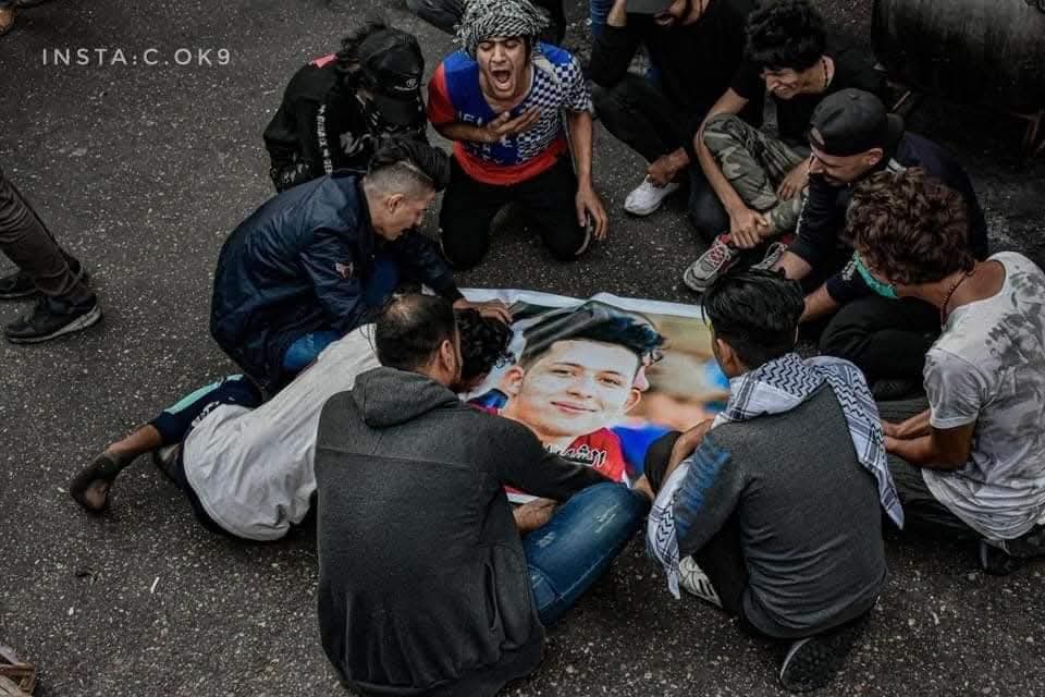 ذكرى مجزرة جسر الزيتون
أكثر من ٧٠ شهيدًا و ٥٠٠ جريح
شباب في مقتبل العمر، قُتلت أحلامهم واحترقت جماجمهم، ودُفنت سعادة أهاليهم، بلا ذنب أو جريمة تُذكر

لعن الله القاتل والآمر بالقتل، والراضي بفعلهم، ومن سمع بذلك فلم ينكر قلبه.