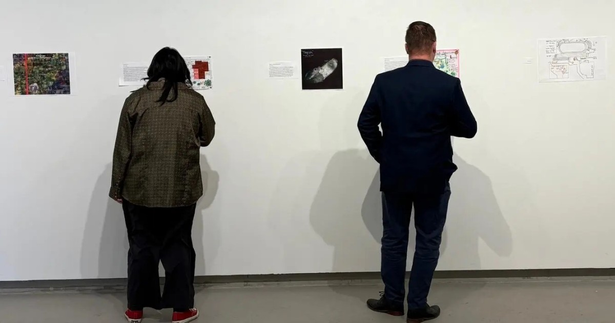 UCalgary's tweet image. Geography 280, Thinking Spatially in a Digital World open-enrolment course challenges students to rethink what a map is bit.ly/3M40qWR @UCalgaryArts