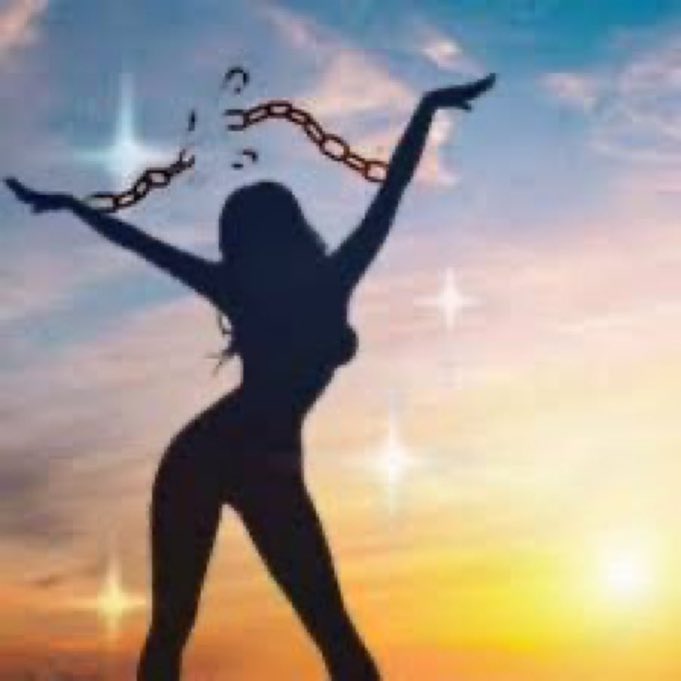 serafsm's tweet image. sutiã e calcinha