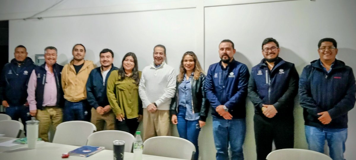 Terminamos nuestra jornada de 3 sesiones de trabajo con parte del equipo del área de saneamiento de la CEA Querétaro, dónde también he aprendido sobre la importante labor que ellos desarrollan diariamente.
¡Gracias por la oportunidad de compartir!