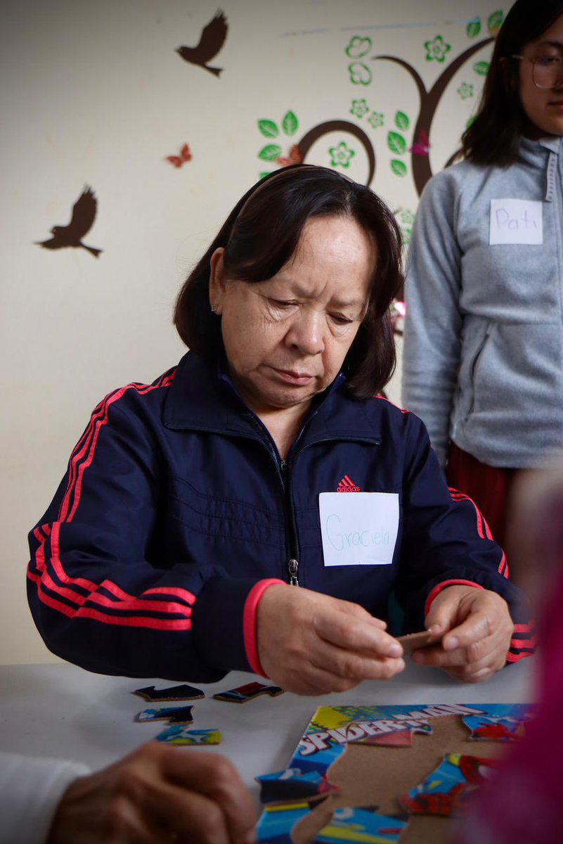 difhgo's tweet image. En la Casa de Día “María Elena Ramírez de Lozano”, las personas mayores, participaron en un taller de memoria colectiva que impulsó la convivencia, la reflexión y la salud emocional. 🧩🙌🏻❤️