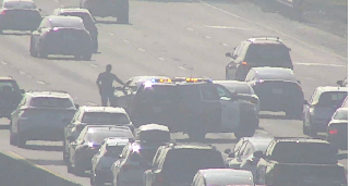 KCBSAMFMTraffic's tweet image. #Emeryville Interstate 80 westbound crash past Ashby Ave blocking the 2 middle lanes... heavy traffic from Gilman St. #Albany #Berkeley #KCBSTraffic 📸: @CaltransD4