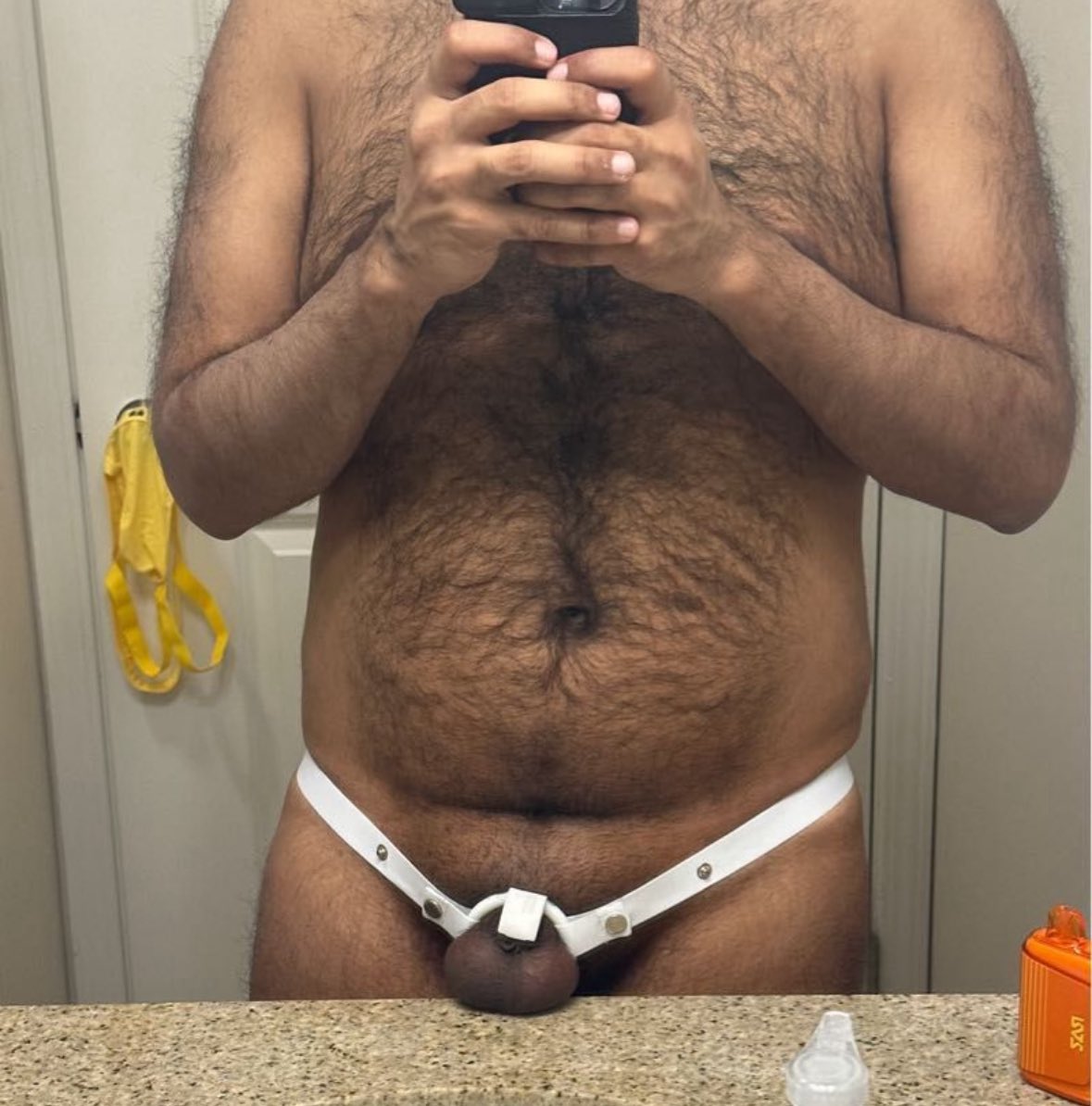 LockedCummies tweet media