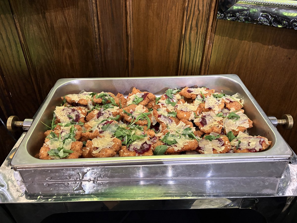 Thanks <a href="/HardRock/">Hard Rock Cafe</a> DC for the yummy food! <a href="/yelpdc/">Yelp DC</a> <a href="/FordsTheatreNPS/">Ford's Theatre NPS</a>