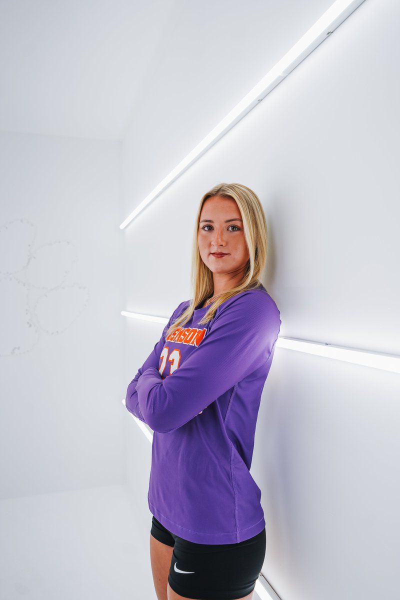 ClemsonVB's tweet image. S1 | Standing on business so far in set 1. 

Clemson 15 - FSU 13

#OwnToday