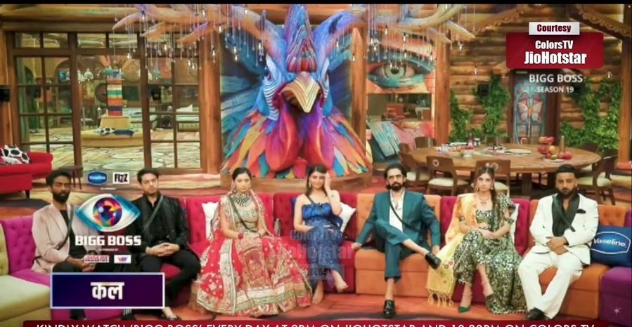 taeri221's tweet photo. Meet the most pathetic undeserving people of finale week.
Shitty big boss deserves shitty contestants. 
#Abhinoor #AbhishekBajaj #AshnoorKaur #BiggBoss19 https://t.co/Hqwi6yrlJv