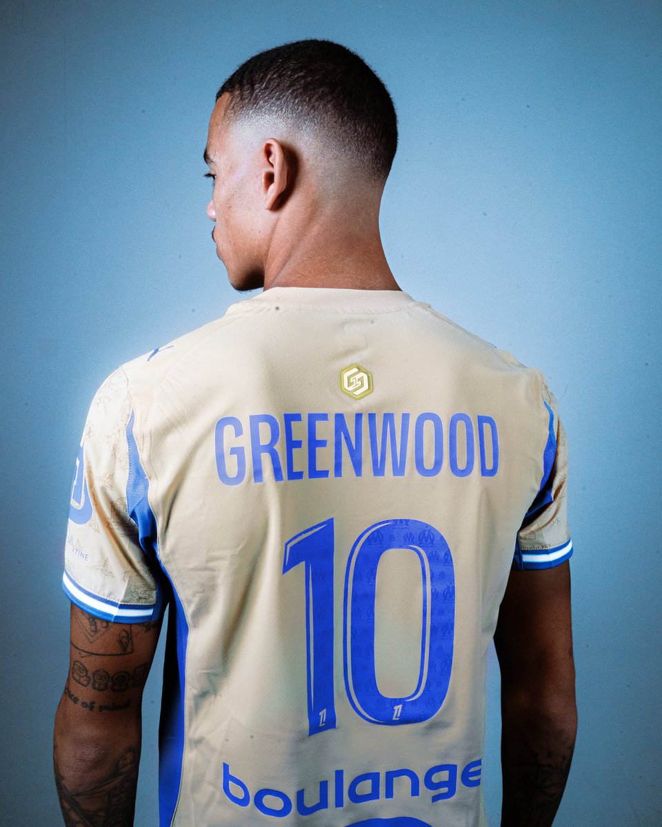 ActuFoot_'s tweet image. ⚽️ Mason Greenwood 🏴󠁧󠁢󠁥󠁮󠁧󠁿 récupère et jouera avec le badge 𝗧𝗢𝗣 𝗦𝗖𝗢𝗥𝗘𝗨𝗥 en Ligue 1 🇫🇷 ce week-end.

📸 @Ligue1