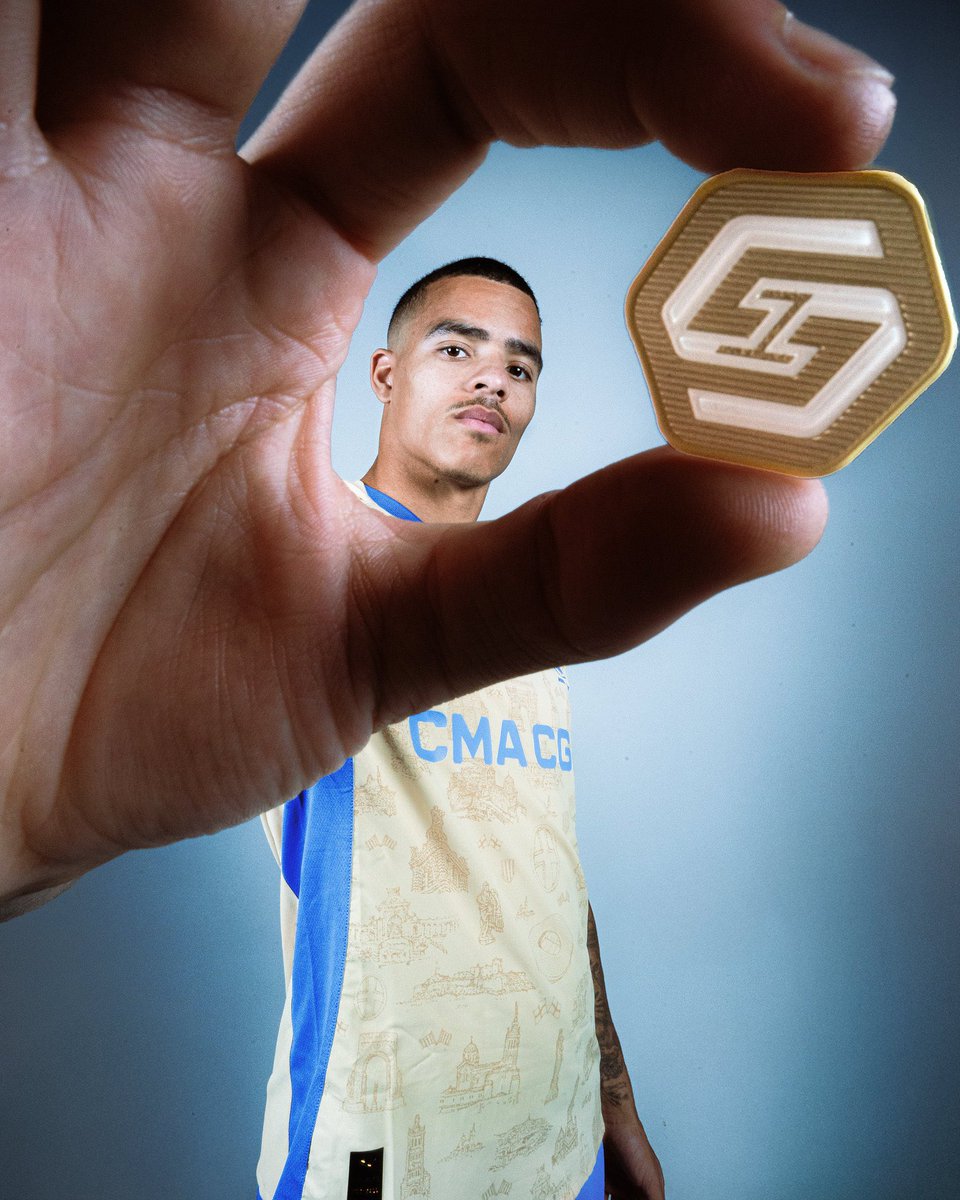 ActuFoot_'s tweet image. ⚽️ Mason Greenwood 🏴󠁧󠁢󠁥󠁮󠁧󠁿 récupère et jouera avec le badge 𝗧𝗢𝗣 𝗦𝗖𝗢𝗥𝗘𝗨𝗥 en Ligue 1 🇫🇷 ce week-end.

📸 @Ligue1