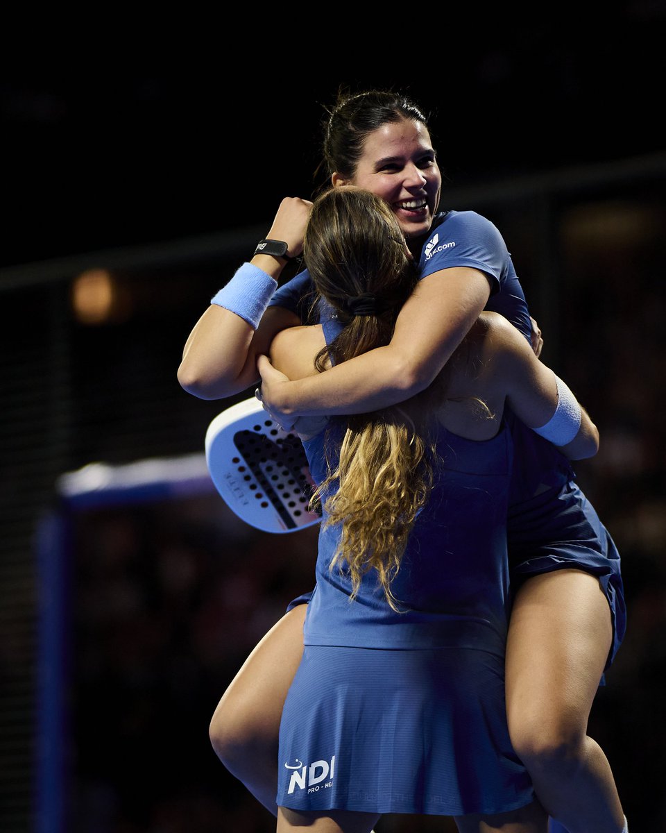 Hoy despues de 12 años Argentina vuelve a tener una N1 en Padel Femenino

Delfina Brea logra uno de los objetivos de su carrera deportiva y se proclama junto a Gemma Triay en la cima de Premier Padel en 2025

Sos un ejemplo a seguir en todo aspecto Delfi

ORGULLO NACIONAL 🇦🇷