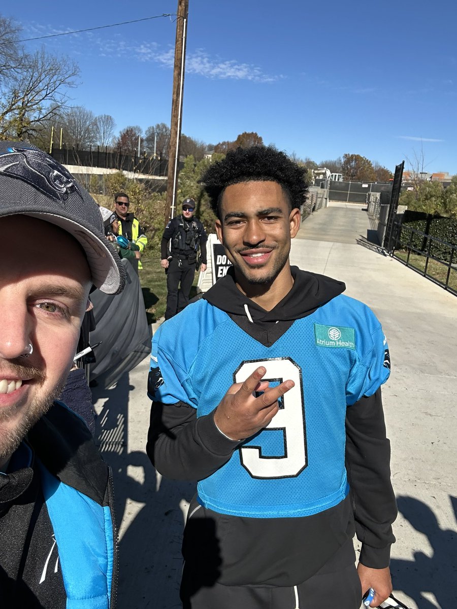 The Panthers Magpie - NFL UK tweet media