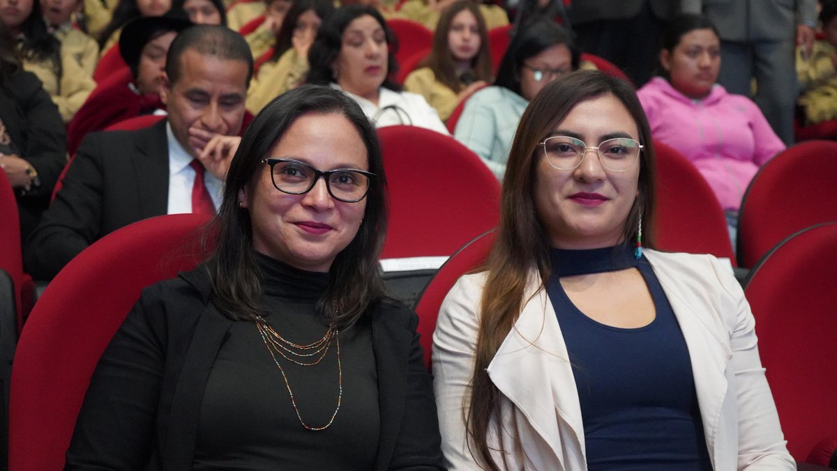 Salud_Ec's tweet image. El Ecuador presenta PLENA "Política Intersectorial 2026–2035 para enfrentar el embarazo en adolescentes". Un documento técnico que reconoce el problema como multidimensional y prioriza derechos, autonomía y protección integral.