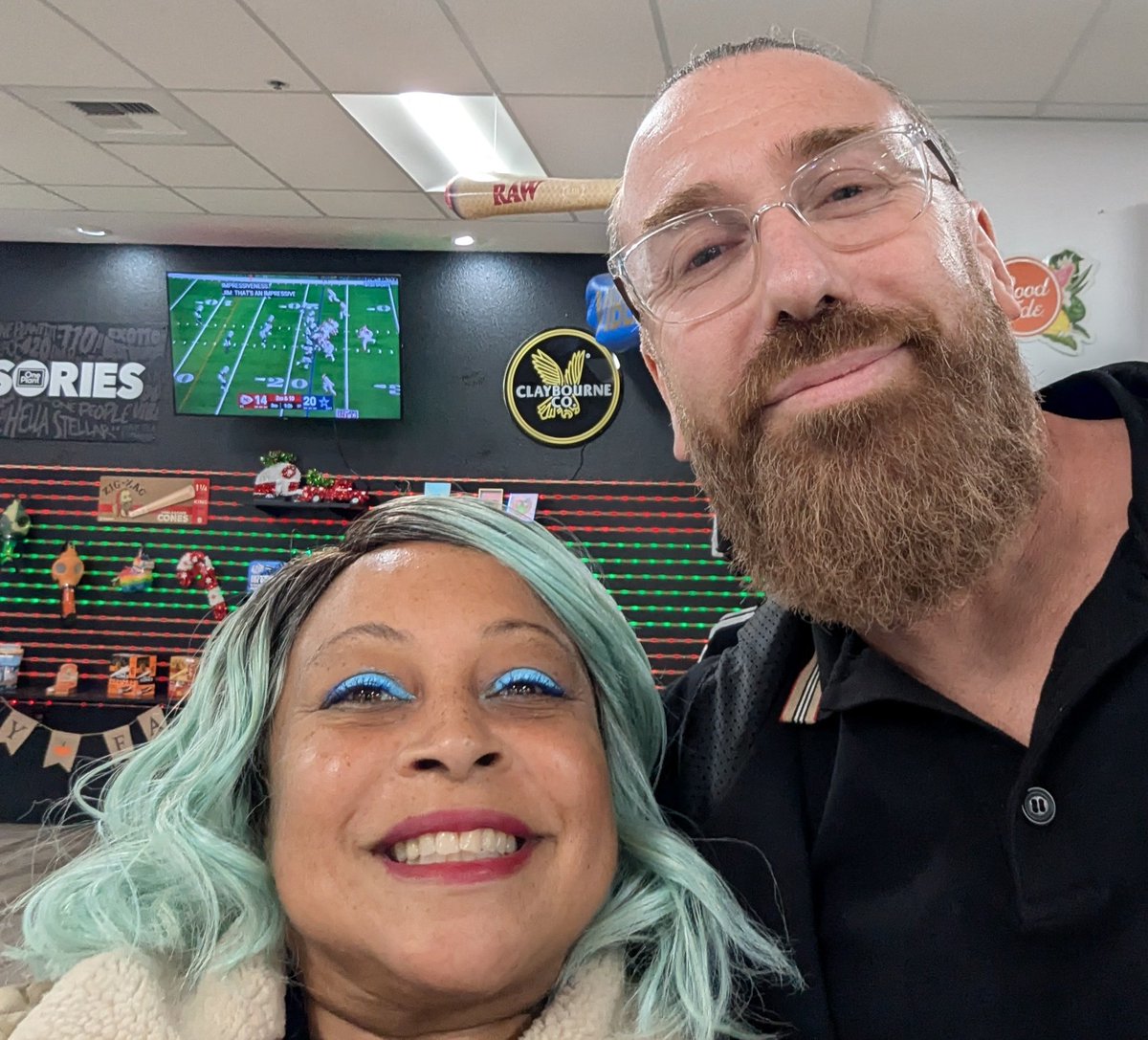 ReneesLounge's tweet photo. Thanks, @vladtv. It was a wonderful Thanksgiving! https://t.co/g5PZq9xMuZ