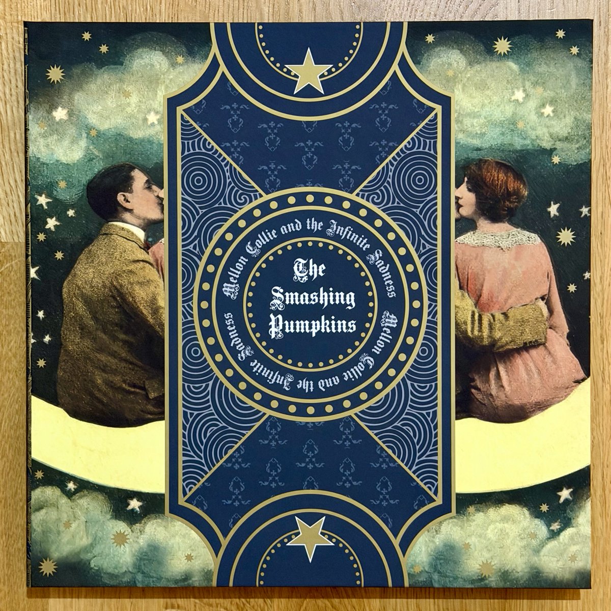 jussiertio's tweet image. The Smashing Pumpkins – Mellon Collie and the Infinite Sadness

(2025, 30th Anniversary Super Deluxe Limited Edition)

@SmashingPumpkin #TheSmashingPumpkins #vinylrecords #boxset