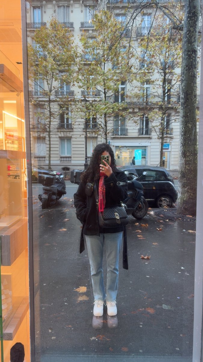 curlsoconfusing's tweet image. 