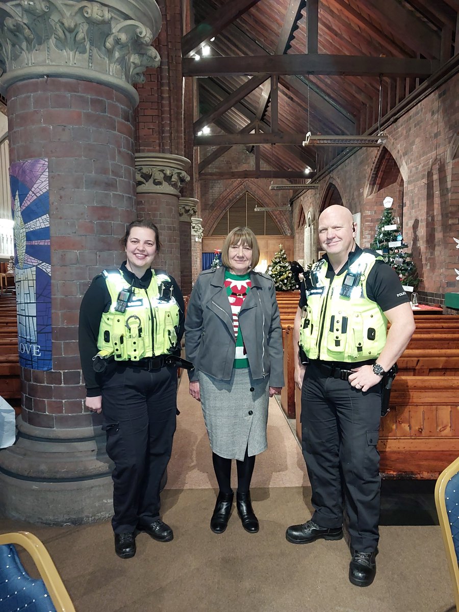 HalesowenWMP's tweet image. “🎄✨ Halesowen Neighbourhood Team joined the Christmas Festival at St Paul’s Church tonight 🎅🤝, sharing crime prevention tips to keep our community safe this season! ✅
#workingtogether #crimeprevention