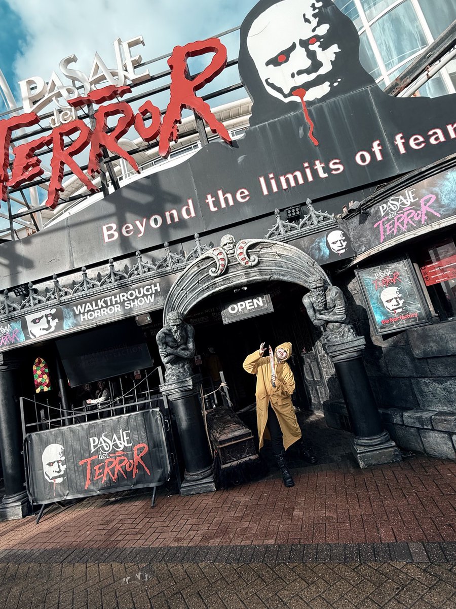 TOMORROW-SATURDAY-29th OF NOVEMBER. 
Join us before our doors close for the winter… 12:30-17:00. See you soon😈
#scareattraction #scaremaze #themeparks #horrorshow #horrormovie #hauntedhouse #hauntedattraction #horrorlovers #halloween #horrormakeup #themeparksuk #pleasurebeach