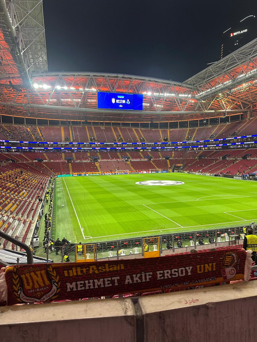 İyi geceler #Galatasaray ailesi.

#ultrAslanUNI
#uAUNIMAKÜ