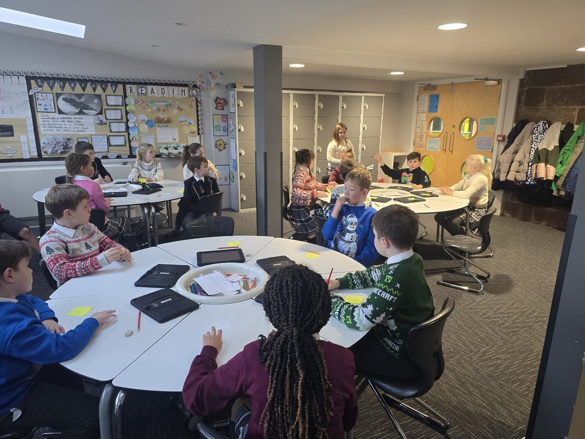 DelamereAcademy's tweet image. Nunsmere learned about computer systems today and also explored chrome music lab #computing