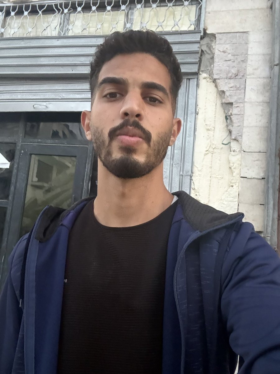 mahmoudjarada21's tweet photo. A whole week of silence🔇‼️
No support, no clear hope, and not even half of the required rent amount ($400) has been raised.
Every day that passes weighs heavier on us. All we have left is our prayers and calling out to you.

https://t.co/DQIR7Vi39n https://t.co/0s7KHM6Po6