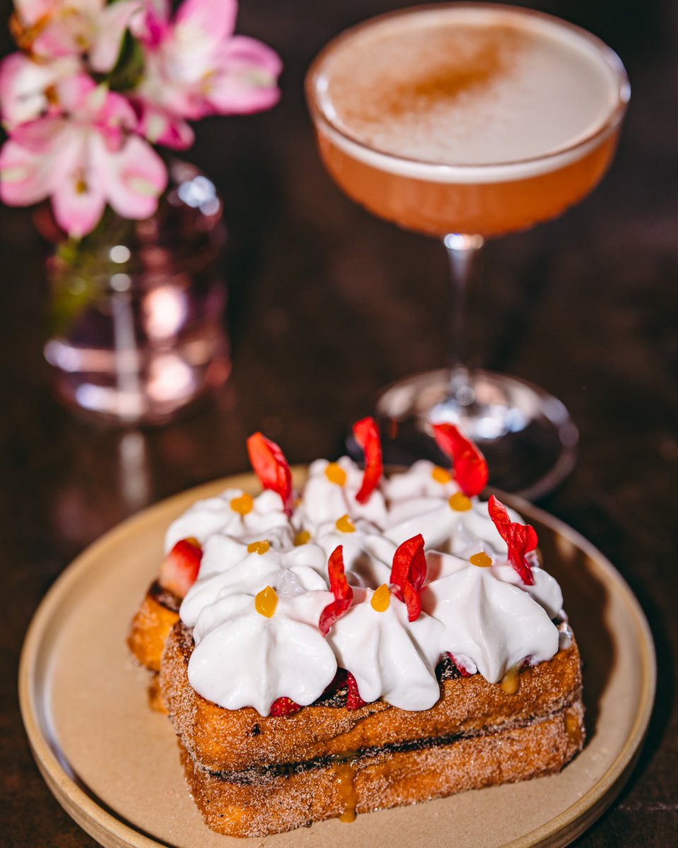 Your weekend just got sweeter. 🍯✨

Join us for weekend brunch at La Mona Rosa and treat yourself to our fabulous Churro French Toast. Available Fri-Sun from 11AM-4PM.