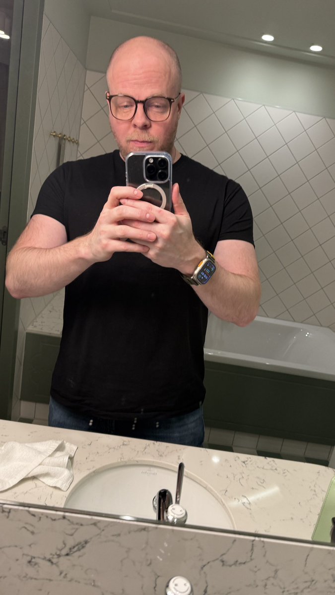 Mark Müller tweet media