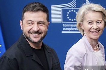 CasteloVoador's tweet image. Os amigos de Zelensky são corruptos, o braço direito também, o esquerdo não fica atrás, e ele continua santo e impoluto!… Grande Churchill!…