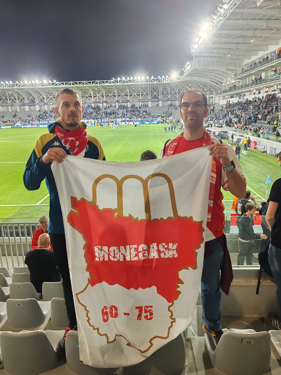 CSMonaco's tweet image. Après le grand nord, la douceur chypriote pour nos supporters toujours présents. Ils ne lâcheront jamais le club contrairement à certains sur le pré... #PAFASM #DagheMunegu #ASMonaco #Partouttoujours @Munegu2607 @monegask6075 #CSMMoselle #CSMMonaco