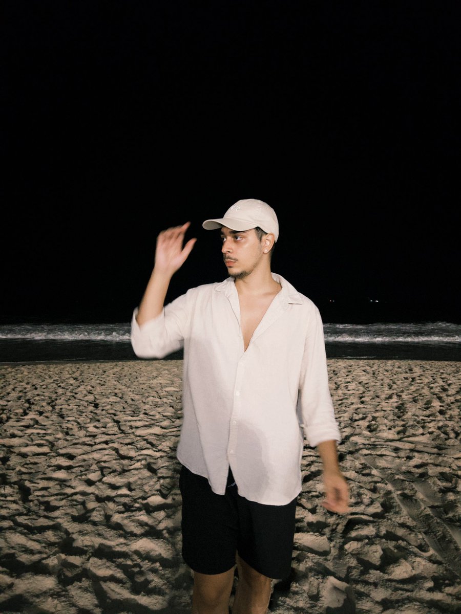 ruanribeirox's tweet image. Como pode minhas melhores fotos serem na praia? Nasci pra morar no mar