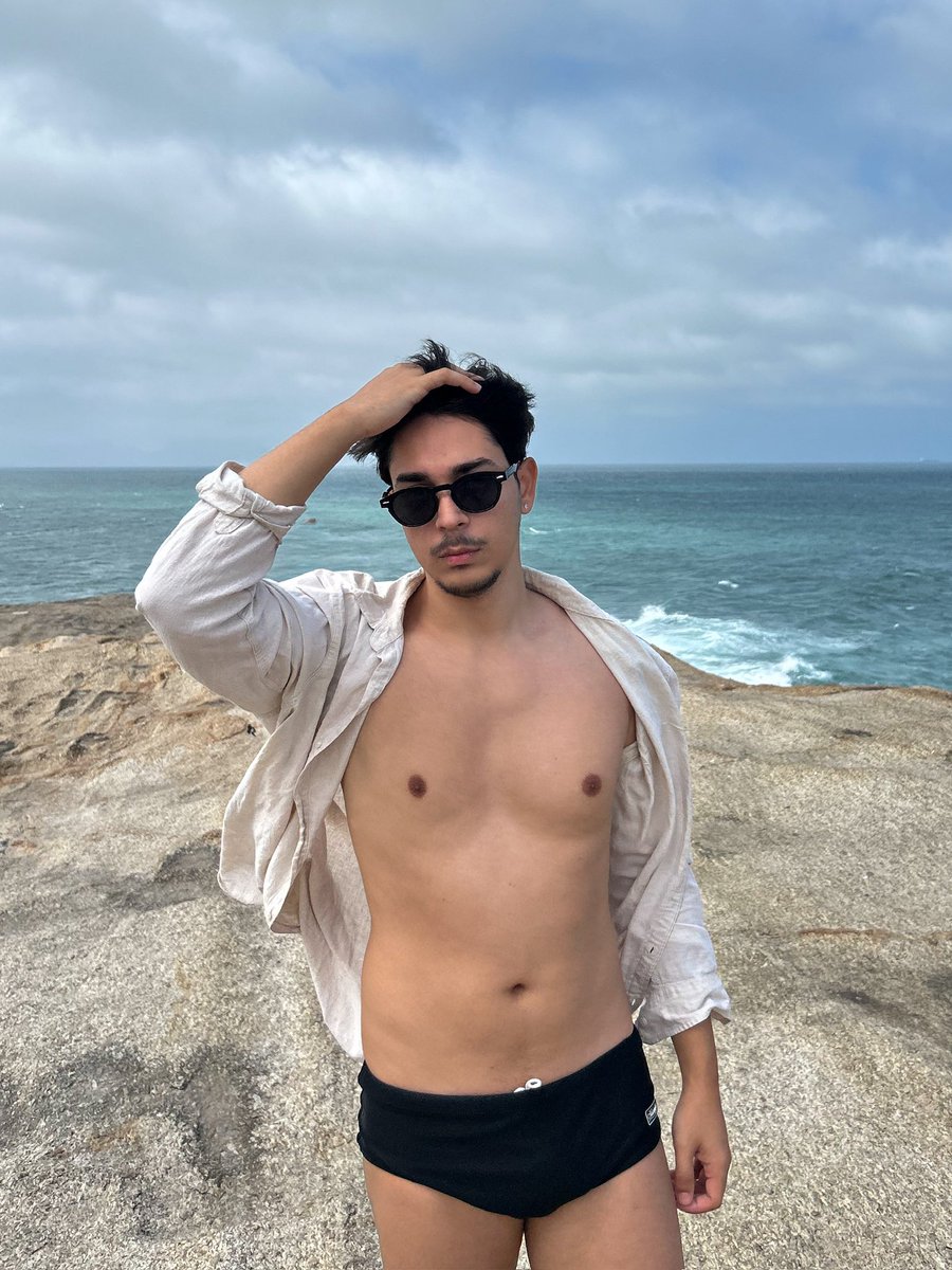 ruanribeirox's tweet image. Como pode minhas melhores fotos serem na praia? Nasci pra morar no mar