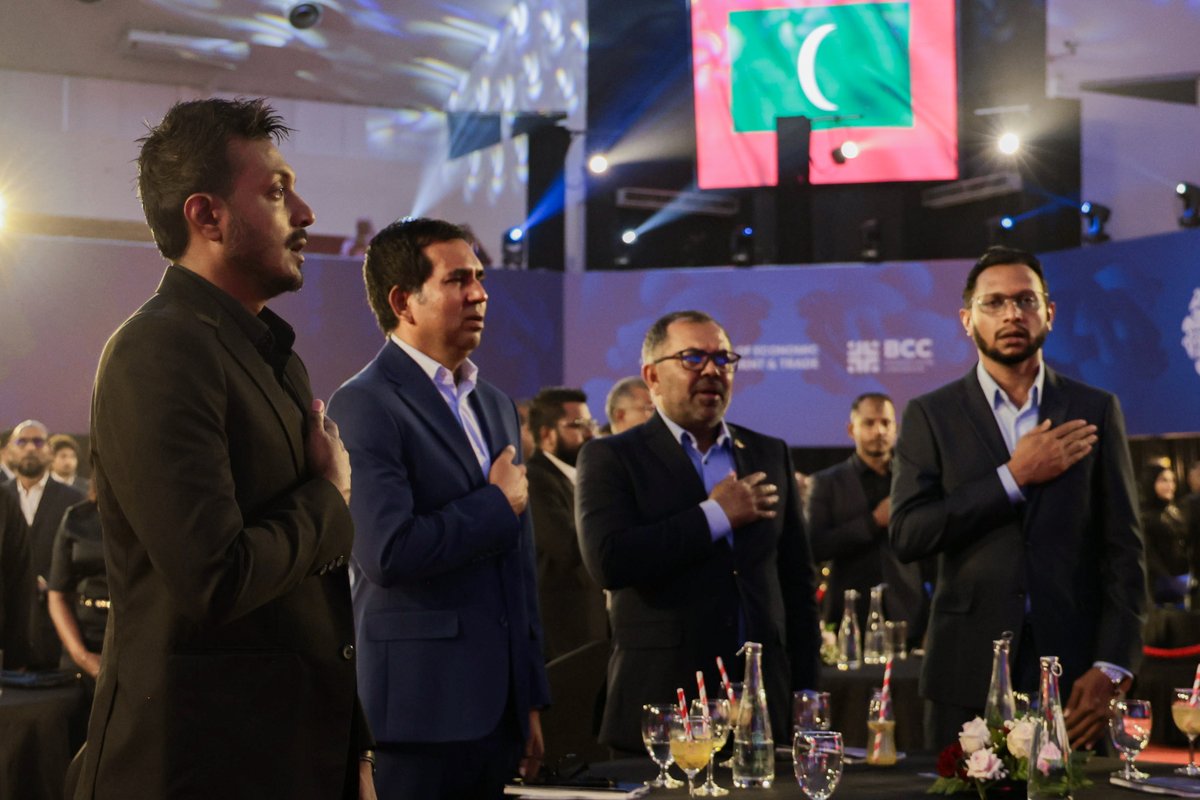 BCC_mv's tweet image. We were honored to welcome Hon. Mohamed Saeed, Minister of Economic Development &amp;amp; Trade, to the MSME Awards 2025. 
His leadership continues to empower and uplift the MSME ecosystem of the Maldives. #MSMEAward2025 #BCC #DhiveheennahIskan