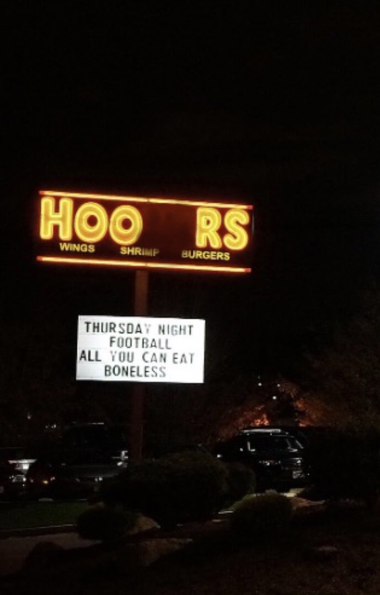 Hope your weekend is better than the last marketing strategy for Hooters. 

Happy Friday 🥕💕