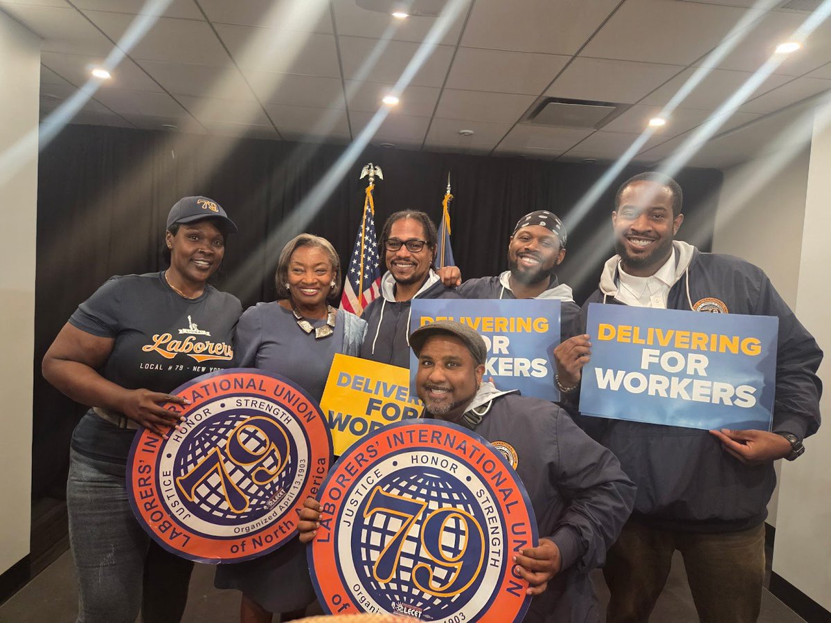 LaborersFight's tweet image. Last month Laborers joined elected officials and labor leaders for the announcement of a maximum benefit increase for unemployed workers.