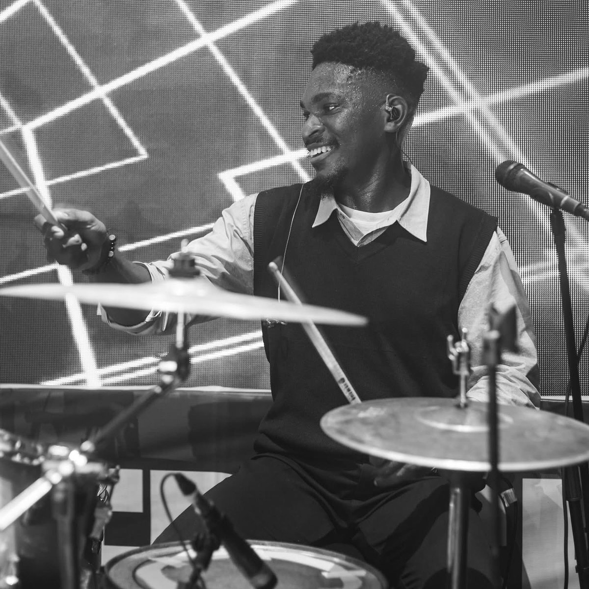 Nsikak_giddyyyy's tweet image. Day one was greatttttttt
This Jesus that I know too sweet jooor 
#IRG #Refresh #Jesus