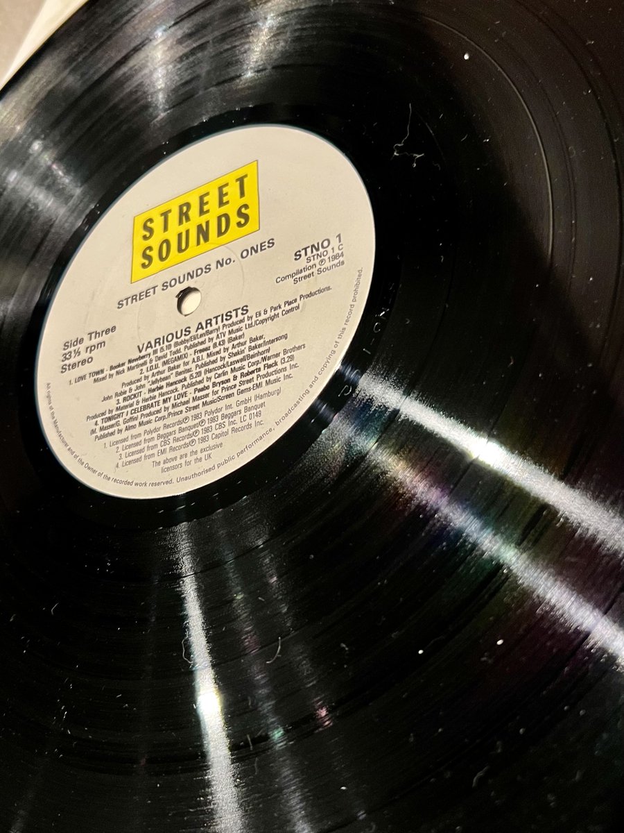 LizzieHelenMay's tweet image. #Gallery365in2025SundayMusic - I.O.U by Freeez (track 2 )
A-E-A-E-I-O-U-U I sometimes lie
(Girl) A-E (I really care)A-E-I (I really care) O-U-U
I sometimes lie (I really care, care, care)
(Girl) A-E (I really care) A-E-I (I really care) O-U-U
#AlphabetChallenge #WeekVforVowels