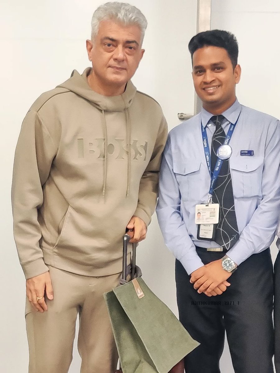 AjithSarju71's tweet image. EXCLUSIVE PIC OF #Ajith Sir!!💥🤩

#AjithKumar #ThalaAjith
