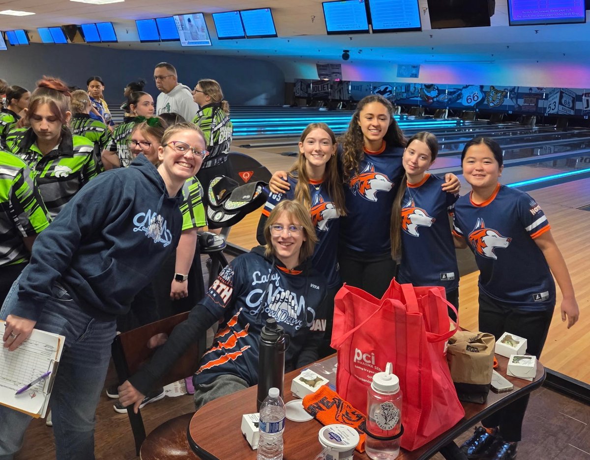These girls just had a total score of 681 in their 5th game - that’s a program high score! Congratulations Lady Bowl Dawgs, way to start the season!