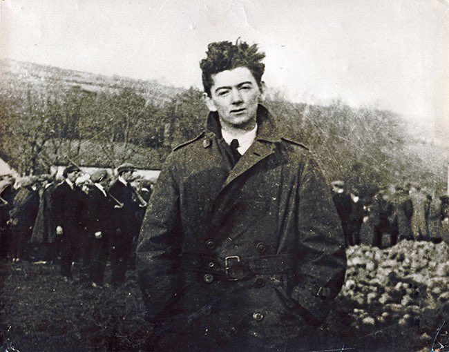 MaryLouMcDonald's tweet image. 🇮🇪 Forget not the boys of Kilmichael. The West Cork flying column led out by Tom Barry 105 years ago. Today we remember their bravery and sacrifices as we work towards the vision they held so dear - a free, united Ireland.