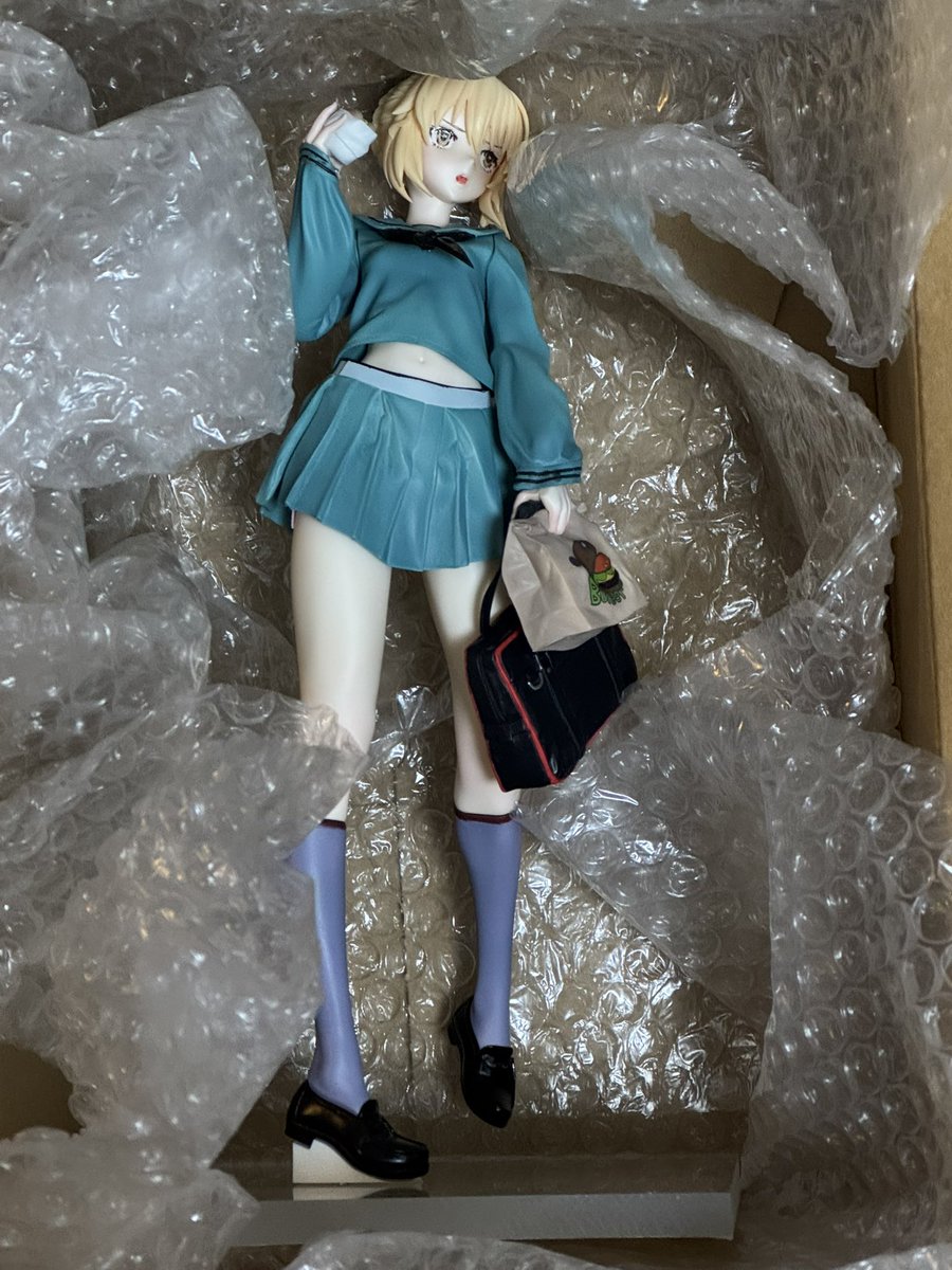 フリーイング ギルガメッシュ グリズリーパンダ セイバーオルタ制服