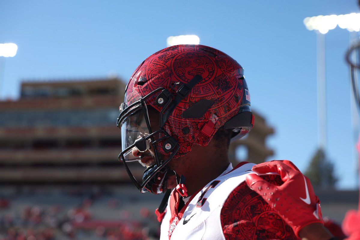 AztecFB's tweet image. Kickoff ready.

#AztecFAST 🍢 x #BeTheA1pha 🐺 x #TheClimb📈